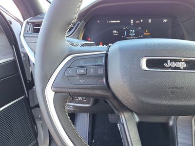 2026 Jeep Grand Cherokee — photo 17 view