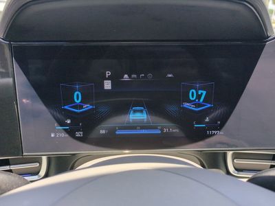 2025 Hyundai Elantra - Photo 35