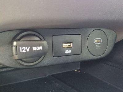 2025 Hyundai Elantra - Photo 26