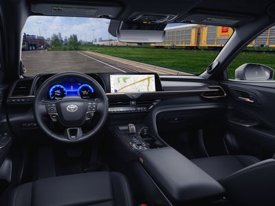 2026 Toyota Crown Signia - Photo 19