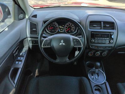 2015 Mitsubishi Outlander Sport — photo 16 view