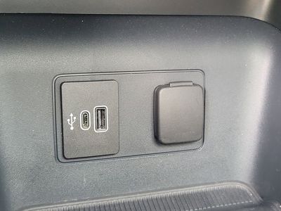 2026 Ford Explorer — photo 36 view