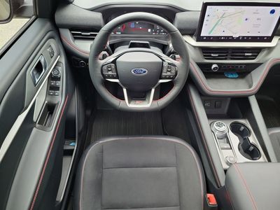 2026 Ford Explorer — photo 19 view
