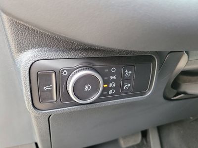 2026 Ford Explorer — photo 25 view