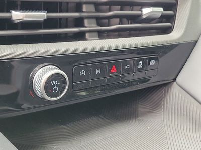 2026 Ford Explorer — photo 35 view
