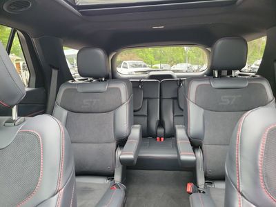 2026 Ford Explorer — photo 40 view