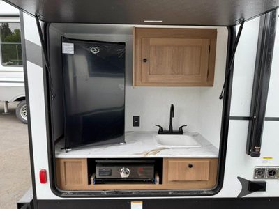 2026 Coachmen RV Apex Ultra-Lite - Photo 11