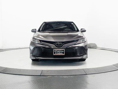2018 Toyota Camry - Photo 2