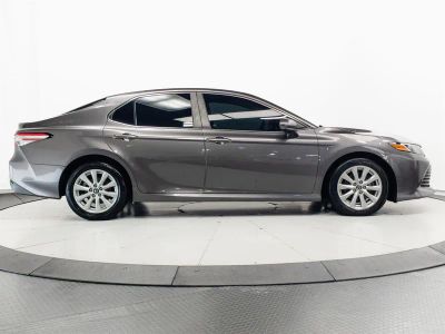 2018 Toyota Camry - Photo 11