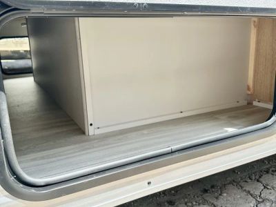 2027 Kz Rv Sportsmen 170MB — photo 22 view