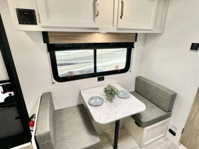 2027 Kz Rv Sportsmen 170MB — photo 13 view
