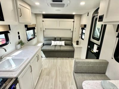 2027 Kz Rv Sportsmen 170MB — photo 23 view
