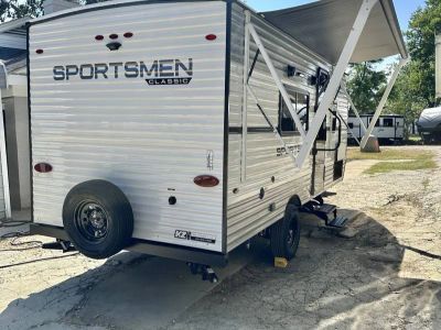 2027 Kz Rv Sportsmen 170MB — photo 19 view
