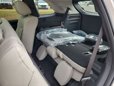 2026 Mazda CX-90 - Photo 13