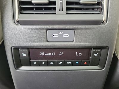 2026 Mazda CX-90 - Photo 14