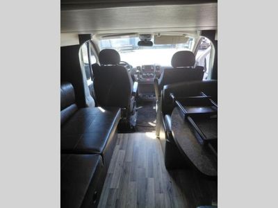 2017 Dynamax REV — photo 13 view