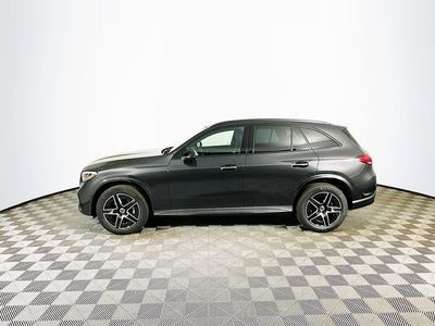 2026 Mercedes-Benz GLC - Photo 3