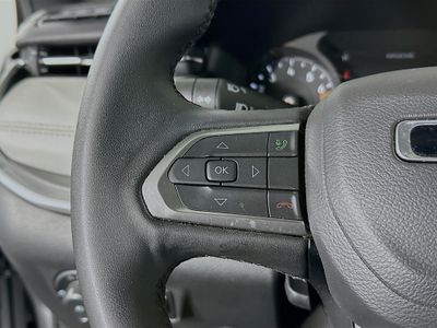 2025 Jeep Compass - Photo 16