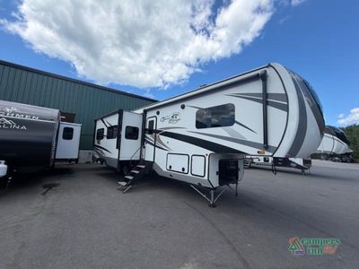 2022 Highland Ridge RV Open Range — front three-quarter view