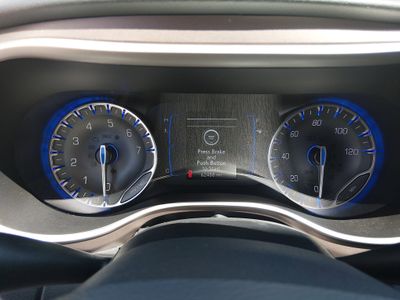 2023 Chrysler Voyager — photo 14 view