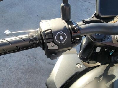 2025 Honda CB500F - Photo 15