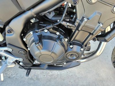 2025 Honda CB500F - Photo 12