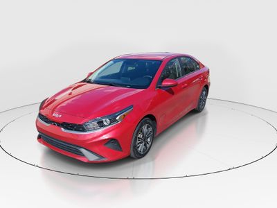 2024 Kia Forte - Photo 3