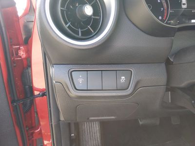 2024 Kia Forte - Photo 13