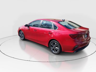 2024 Kia Forte - Photo 5