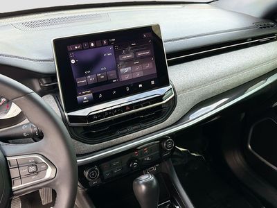 2023 Jeep Compass - Photo 25