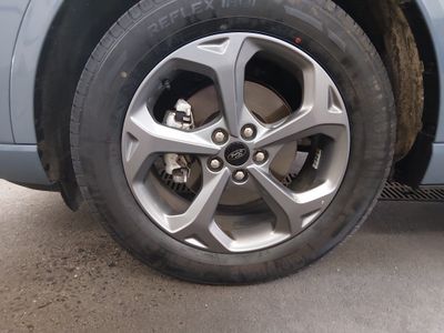 2024 Ford Escape — photo 10 view