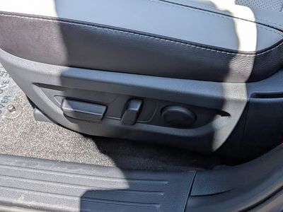 2026 Mazda CX-50 - Photo 18