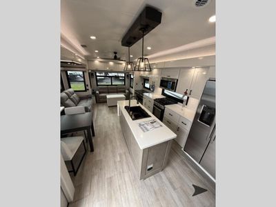 2026 Jayco Pinnacle - Photo 8