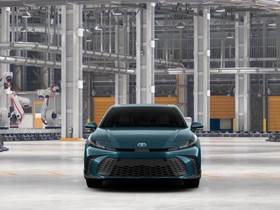 2026 Toyota Camry — photo 17 view