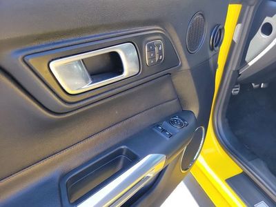 2018 Ford Mustang - Photo 9