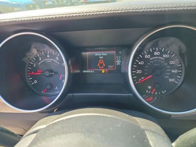 2018 Ford Mustang - Photo 19