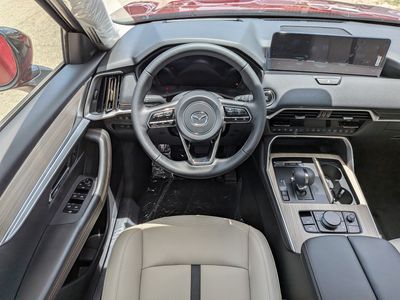 2026 Mazda CX-90 - Photo 16