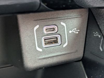 2026 Jeep Compass — photo 19 view