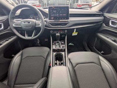 2026 Jeep Compass — photo 13 view