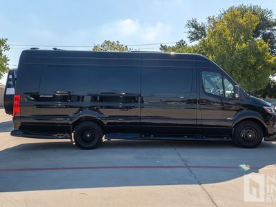 2026 Midwest Automotive Designs Day Cruiser - Photo 2