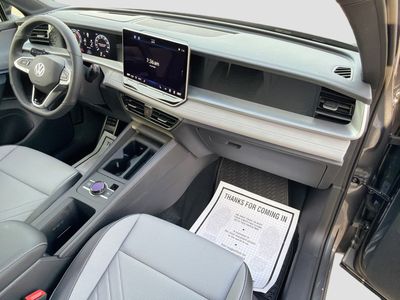 2026 Volkswagen Tiguan — photo 14 view