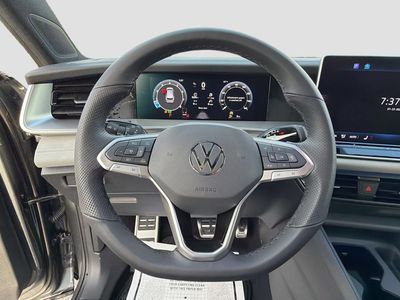 2026 Volkswagen Tiguan — photo 40 view