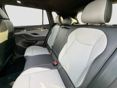 2026 Volkswagen Tiguan — photo 21 view
