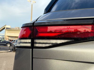 2026 Volkswagen Tiguan — photo 10 view