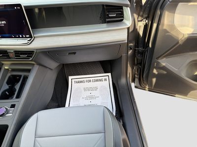 2026 Volkswagen Tiguan — photo 18 view