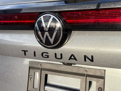 2026 Volkswagen Tiguan — photo 11 view