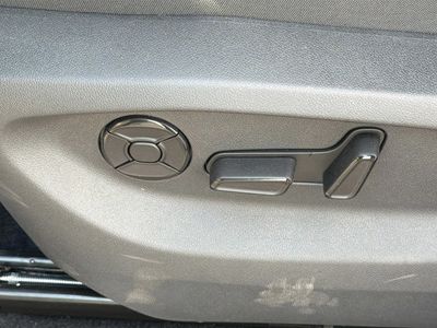 2026 Volkswagen Tiguan — photo 25 view