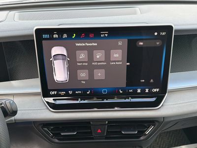 2026 Volkswagen Tiguan — photo 30 view