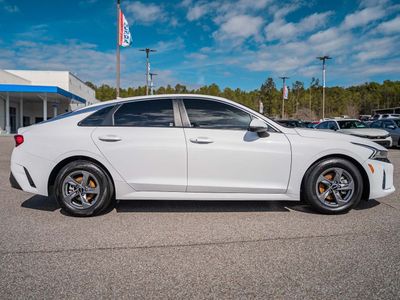 2023 Kia K5 - Photo 7