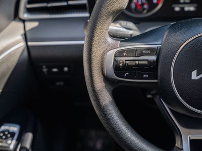 2023 Kia K5 - Photo 26